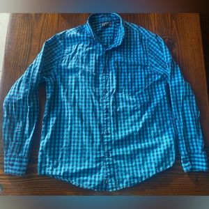 Hawker Rye size large stretch long sleeve button front shirt